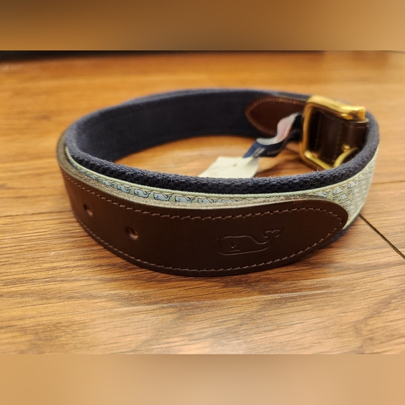 Vineyard Vines Whale Canvas Club Leather Belt - Picture 4 of 5